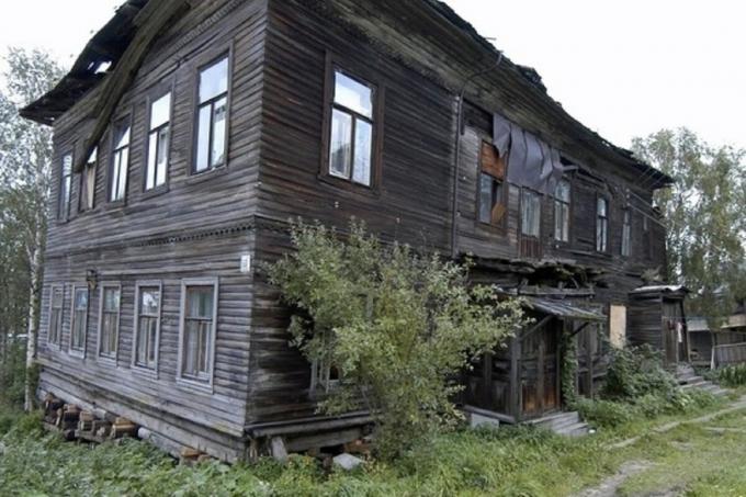 Un esempio della vecchia casa (fonte immagine - Yandex-pictures)