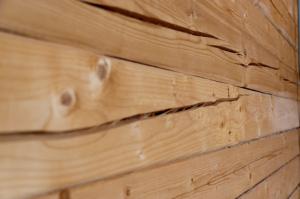 Come fare per una nuova casa da casette di legno incrinato il meno possibile