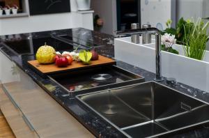 Accessori che possono facilitare la vostra di essere in cucina. 5 dispositivi ripide