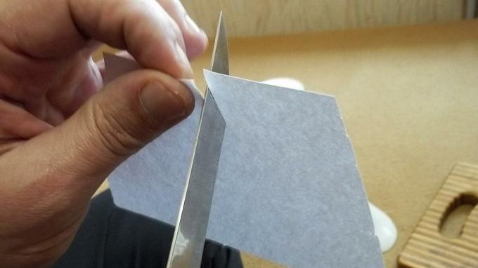 Tale affilatura, addirittura si permette di tagliare la carta.