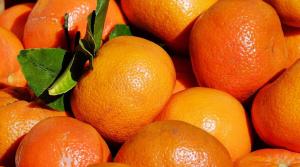 Non buttare via le bucce di mandarino, ti torneranno comunque utili!