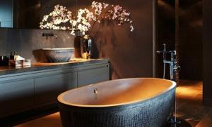 6 decisioni di progettazione in grado di trasformare il vostro bagno in un elegante, spazio elegante e indimenticabile