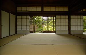 Come dimenticare la polvere: minimalismo giapponese