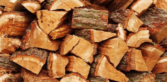 Il legno di quercia è generalmente più costoso di tutti gli altri
