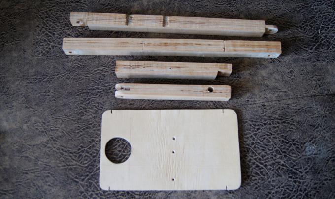 Dettagli per piastra del treppiede - doghe in legno e basamento